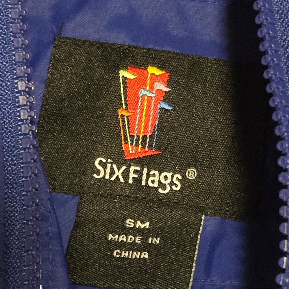 Vintage Six Flags Windbreaker Jacket Blue Size Small Embroidered Logo Hooded New - Picture 4 of 9